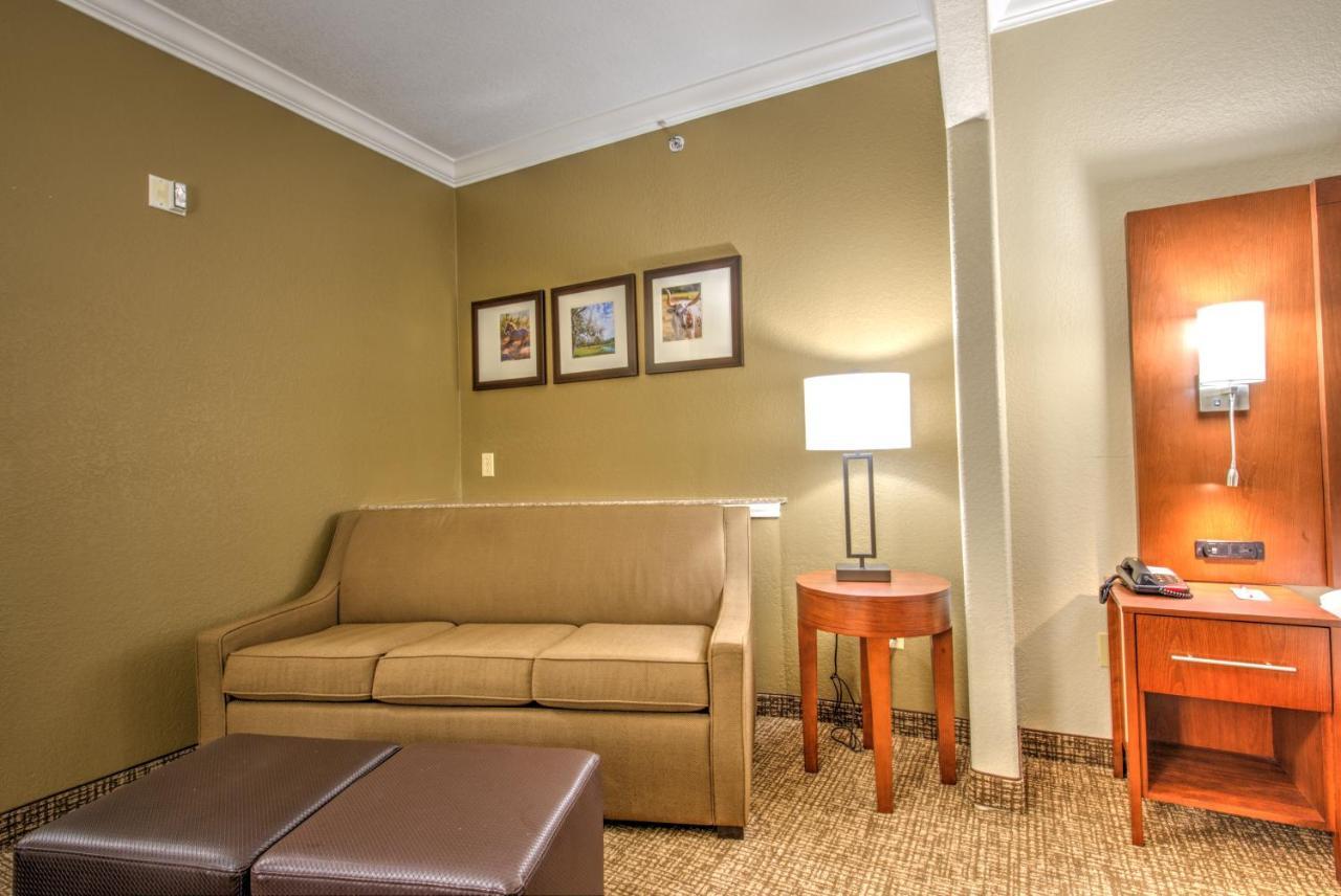 Comfort Suites Tomball Medical Center Exterior photo